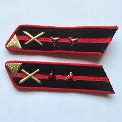 USSR Collar Tab, Artillery SERGEANT. Type 1935