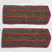 Sovětské polní nárameníky vyššího důstojníka pěchoty rudé armády, vz.1943, KOPIE. Polní nárameníky se měly nosit bez šablon nebo emblémů ozbrojených sil. Použivaly se až do prosince 1955.