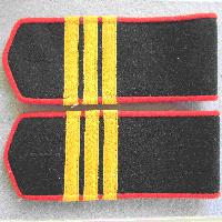 Everyday soviet shoulder boards for red army Artillery, Tank and Car troops Sergeant. Type 1943, COPY. Everyday shoulder boards were supposed to be worn with golden emblems designating the branch of service and stencils denoting a unit.