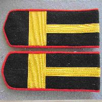 Everyday soviet shoulder boards for red army Artillery, Tank and Car troops petty officer (STARSHINA). Type 1943, COPY. Everyday shoulder boards were supposed to be worn with golden emblems designating the branch of service and stencils denoting a unit.
