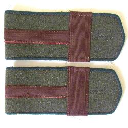 Field soviet shoulder boards, medic petty officer (STARSHINA)