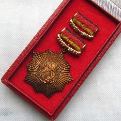 ГДР Орден за заслуги перед Отечеством в коробке
